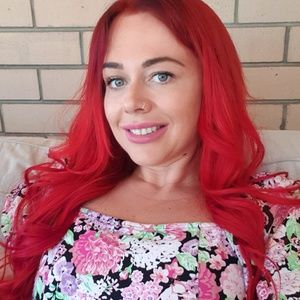 Meet your Posher, Simone